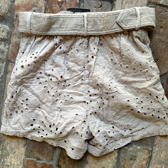 AQUABLU Carrington Eyelett Shorts High Waisted - Picture 6 of 8